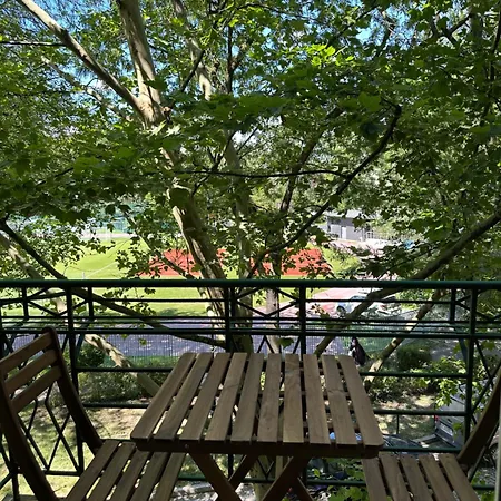 Miedzy Wawelem A Rynkiem 아파트